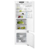 Холодильник с морозильной камерой Electrolux ENG2693AOW