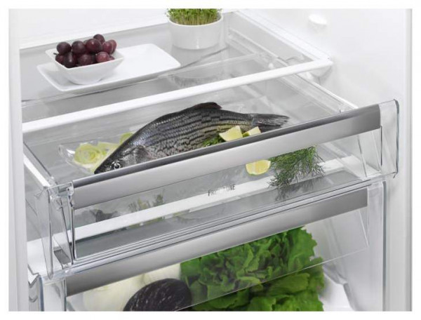Холодильник Electrolux EN93454KW