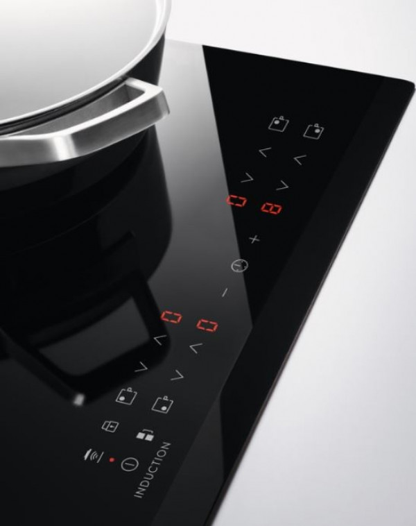 Индукционная варочная панель Electrolux IPE6443KF Bridge 60 cm