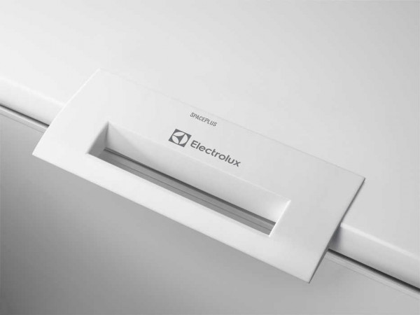 Морозильный ларь Electrolux EC2800AOW2