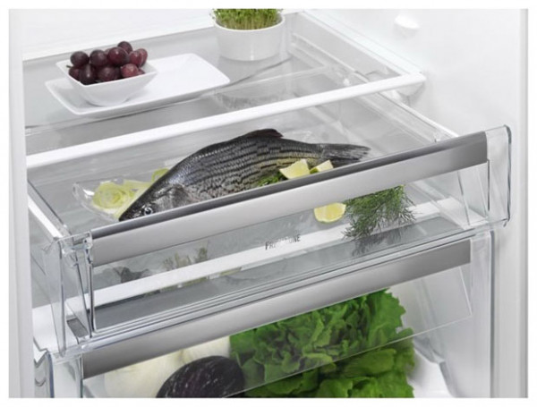 Холодильник Electrolux EN3489MFW