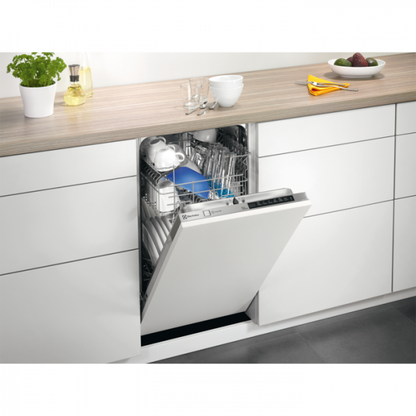 Посудомоечная машина Electrolux ESL94581RO