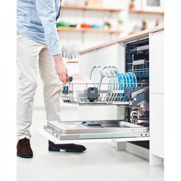 Посудомоечная машина Electrolux ESL97540RO