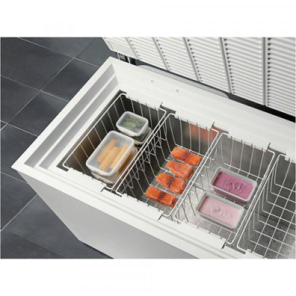 Морозильный ларь Electrolux EC2200AOW2