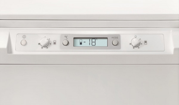 Холодильник с морозильной камерой Electrolux ENN3153AOW