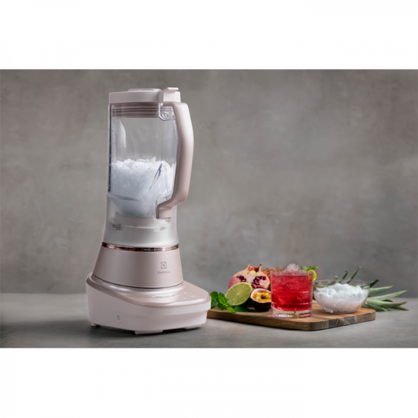 Настольный блендер Electrolux E7TB1-8SSM