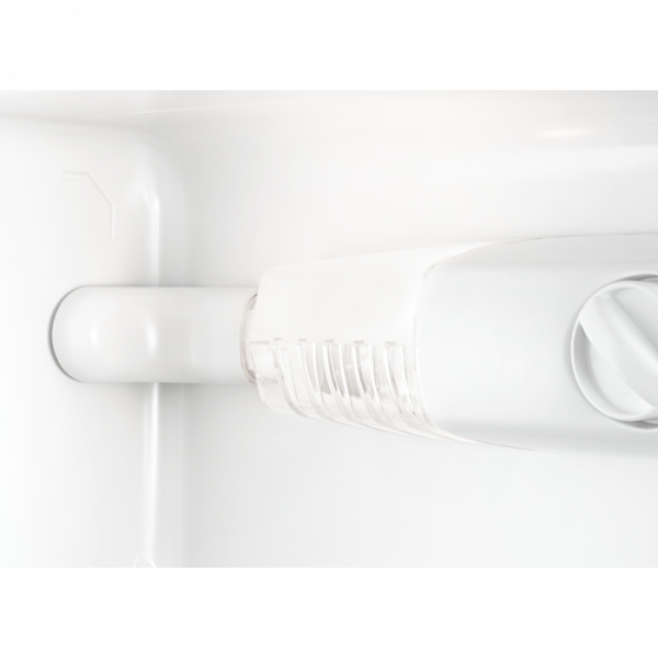 Холодильник Electrolux ERT1601AOW3