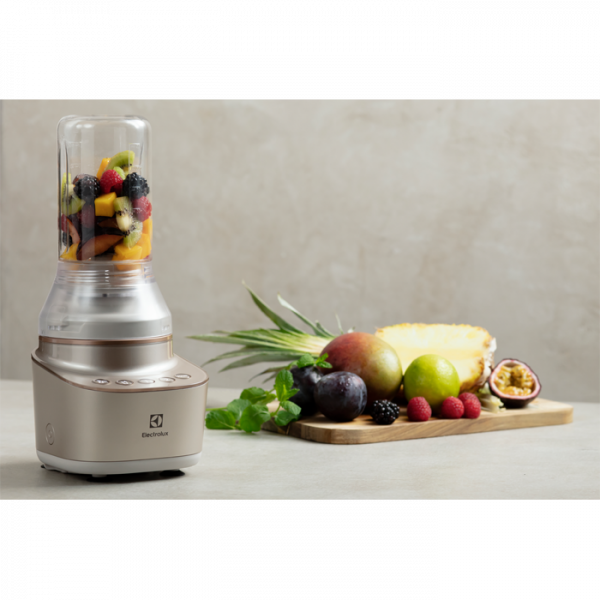 Настольный блендер Electrolux E7CB1-8SSM